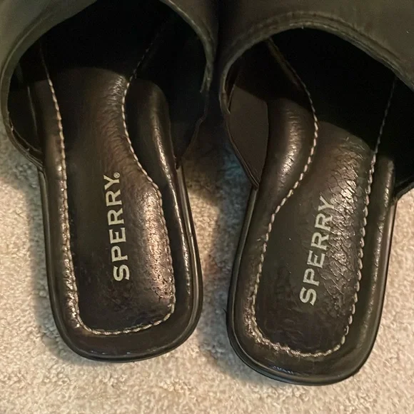 Sperry women’s black Leather Slide Sandals - Picture 6 of 7